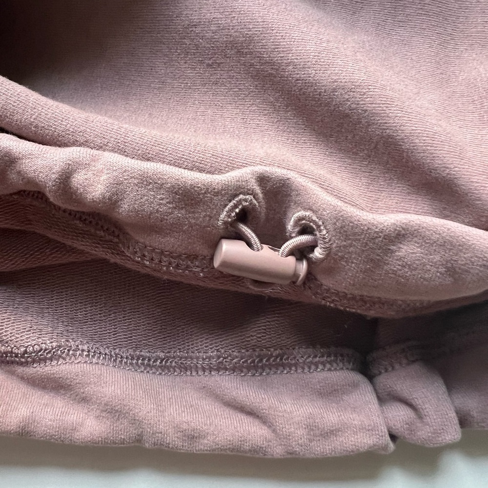 The Group by Babaton Aritzia Region Cropped Sweatshirt in Mauve - Picture 7 of 9